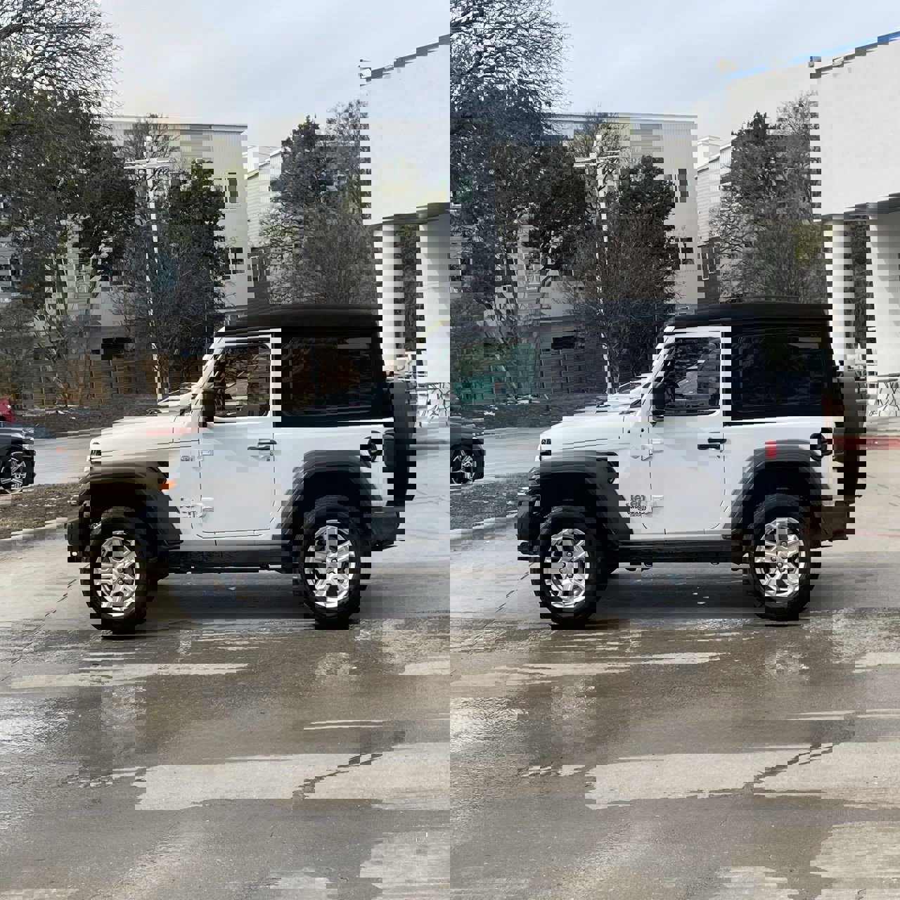 Used 2020 Jeep Wrangler Sport image 3