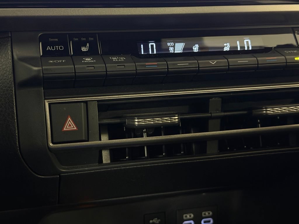 Used 2025 Toyota Camry XSE FWD image 19