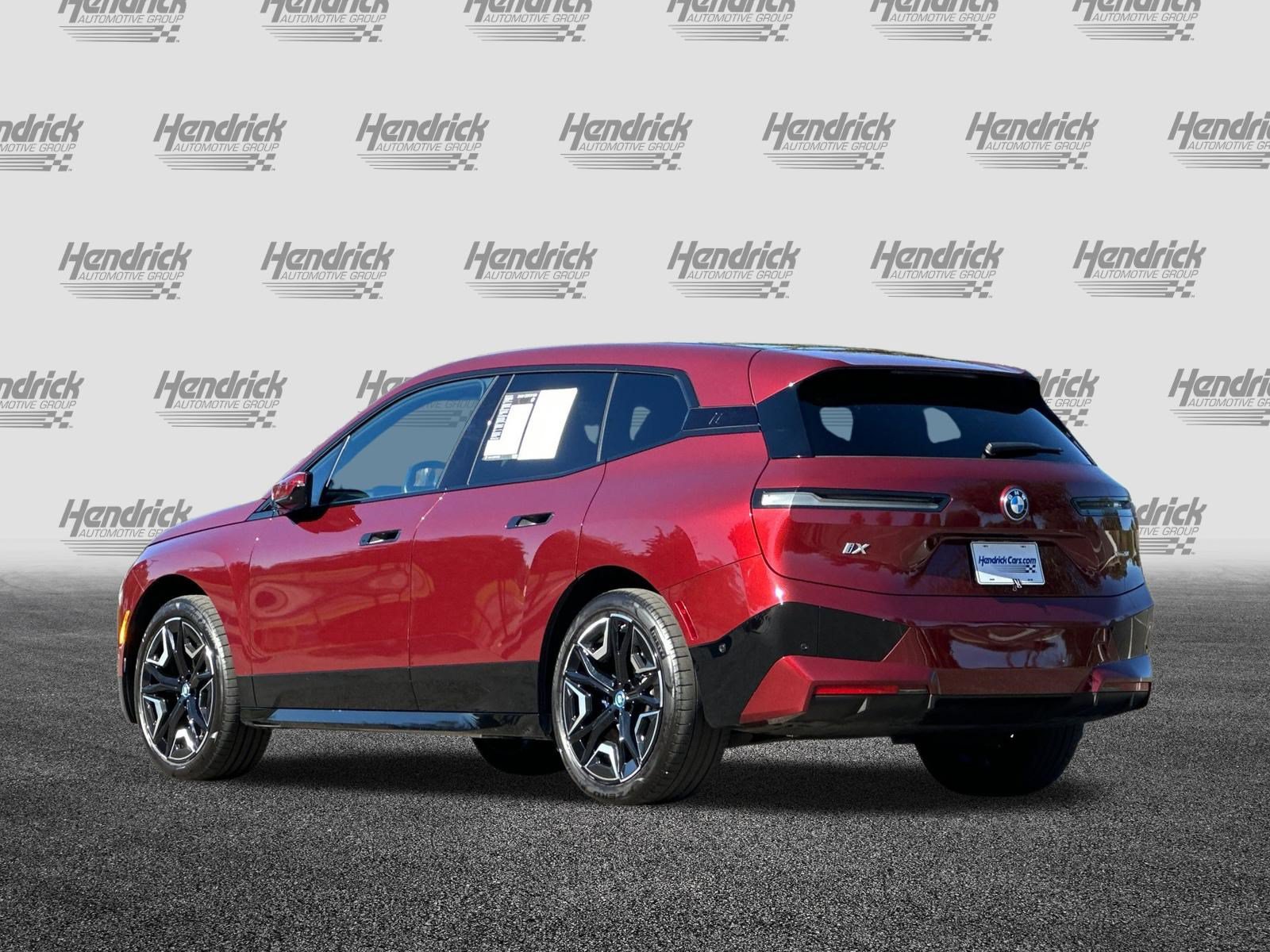 Certified 2024 BMW iX xDrive50 w/ Premium Package AWD/4WD image 7