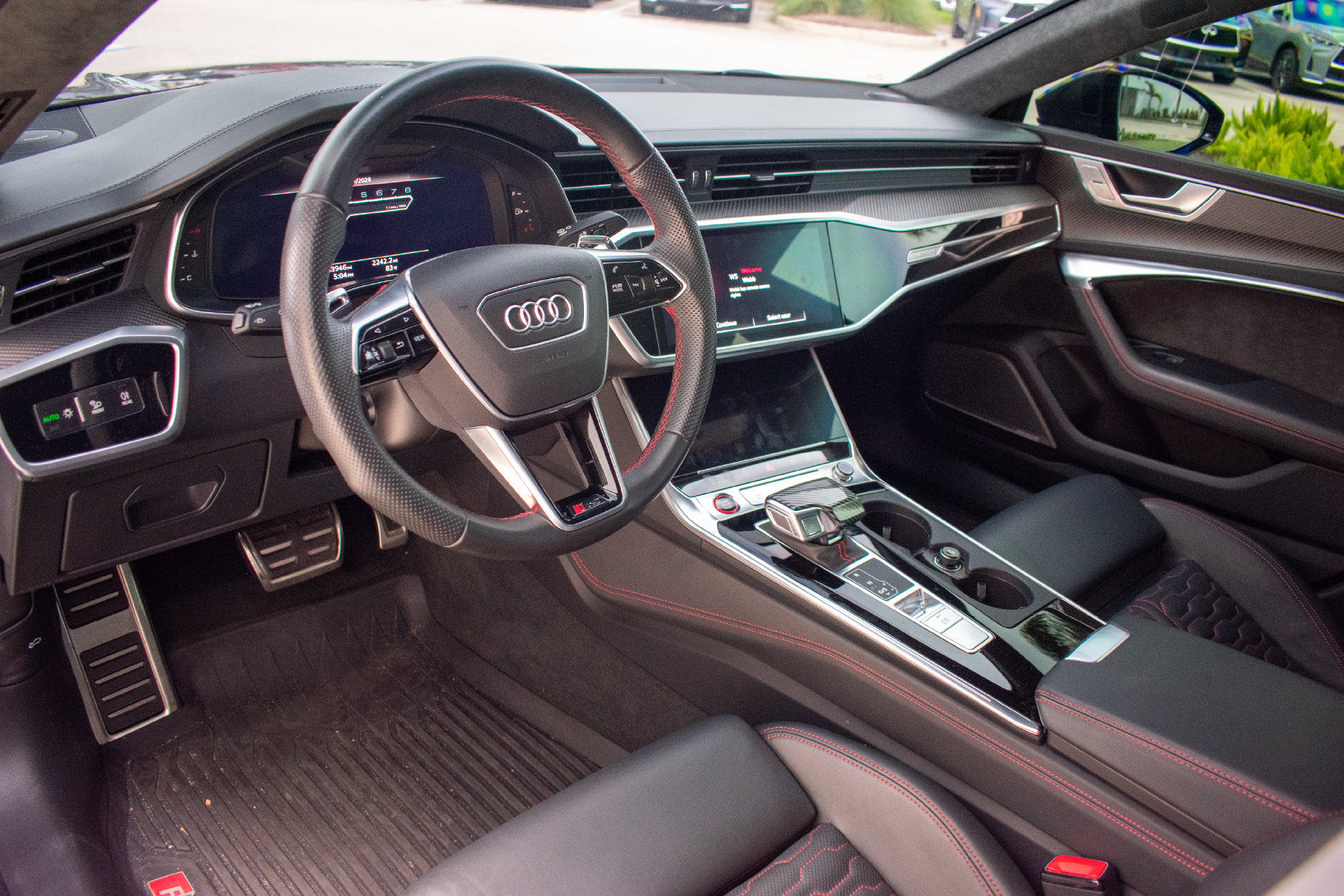Used 2021 Audi RS 7 Sportback w/ Carbon Optic Package AWD/4WD image 17