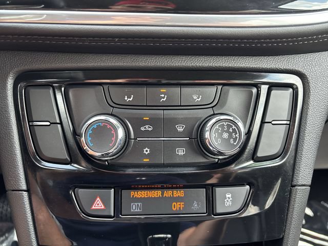 Used 2022 Buick Encore Preferred w/ Safety Package AWD/4WD image 18