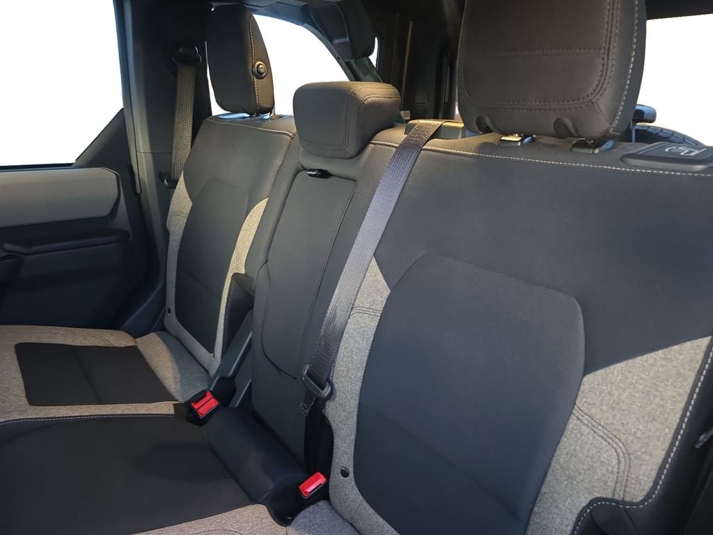Used 2025 Ford Bronco Big Bend image 15