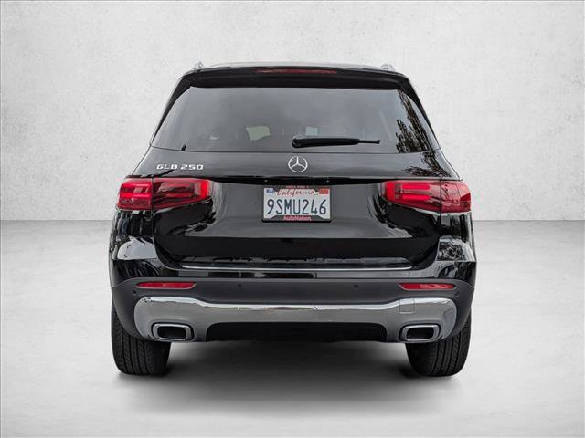 Certified 2025 Mercedes-Benz GLB 250 image 7
