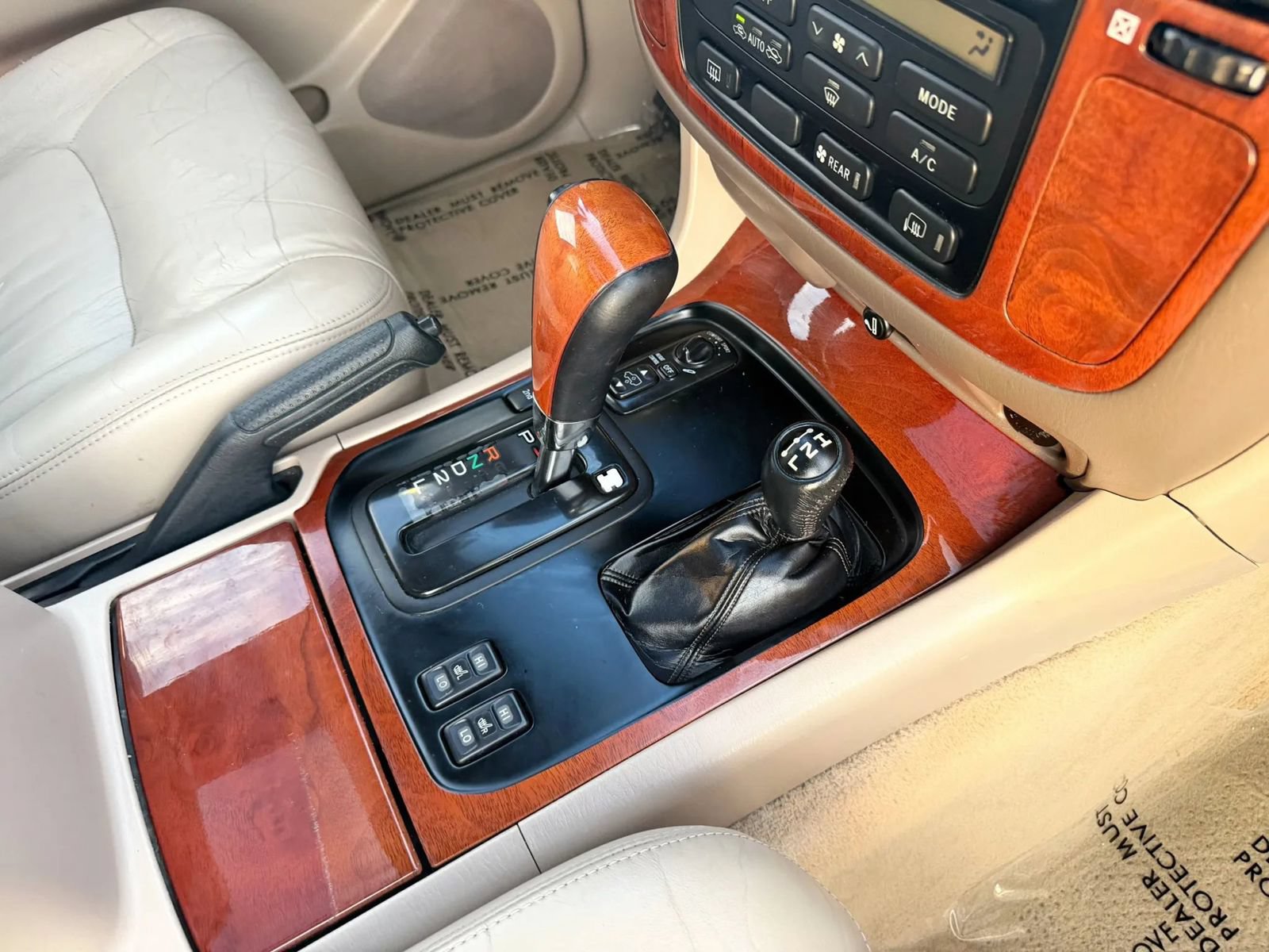 Used 2001 Lexus LX 470 4WD image 86