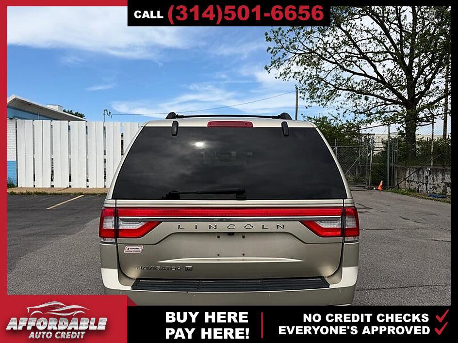 Used 2017 Lincoln Navigator L Select AWD/4WD image 4