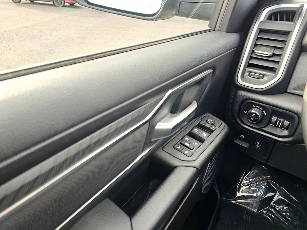 New 2026 RAM 1500 Big Horn AWD/4WD image 29