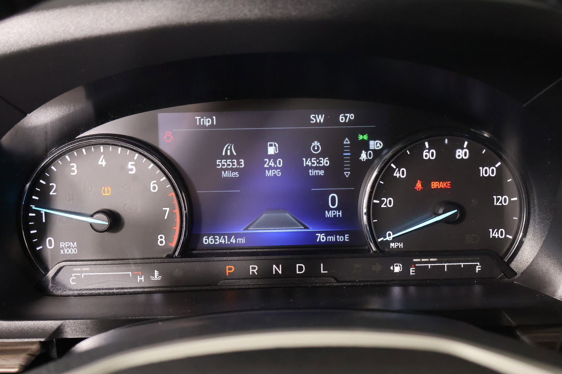 Used 2023 Ford Explorer Limited image 4