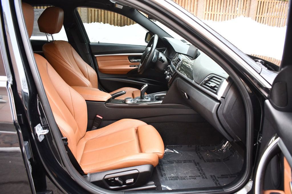 Used 2017 BMW 330i xDrive 330i xDrive image 25