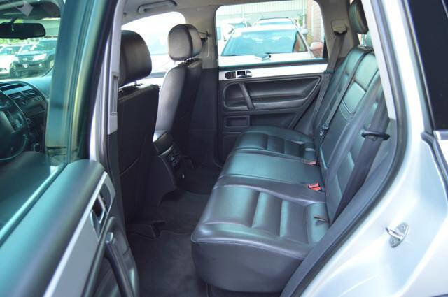 Used 2009 Volkswagen Touareg VR6 image 44