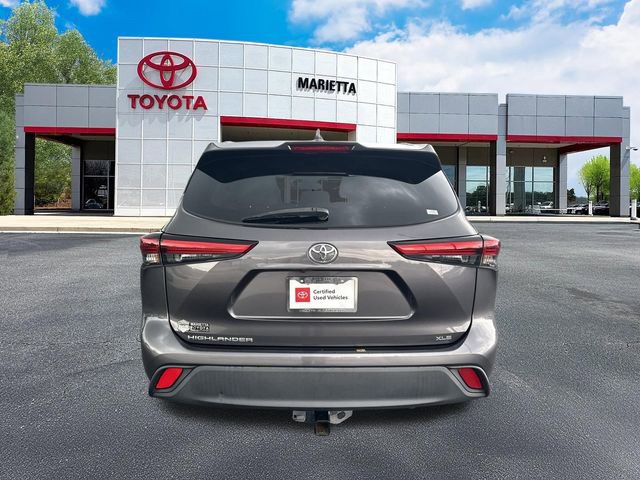 Certified 2021 Toyota Highlander XLE FWD image 28