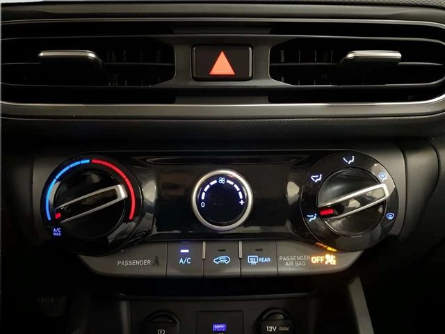 Used 2022 Hyundai Kona SEL FWD image 60