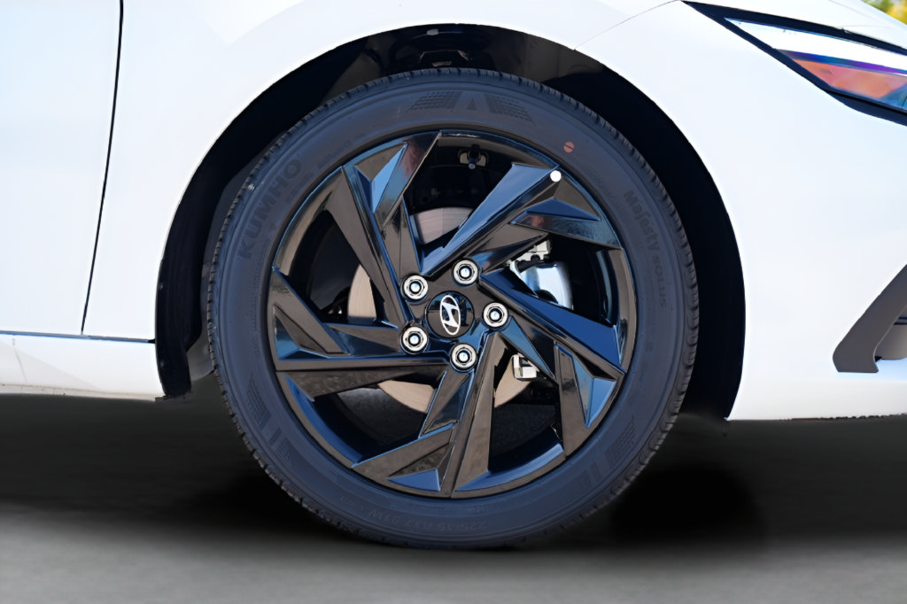 New 2026 Hyundai Elantra SEL Sport FWD image 9