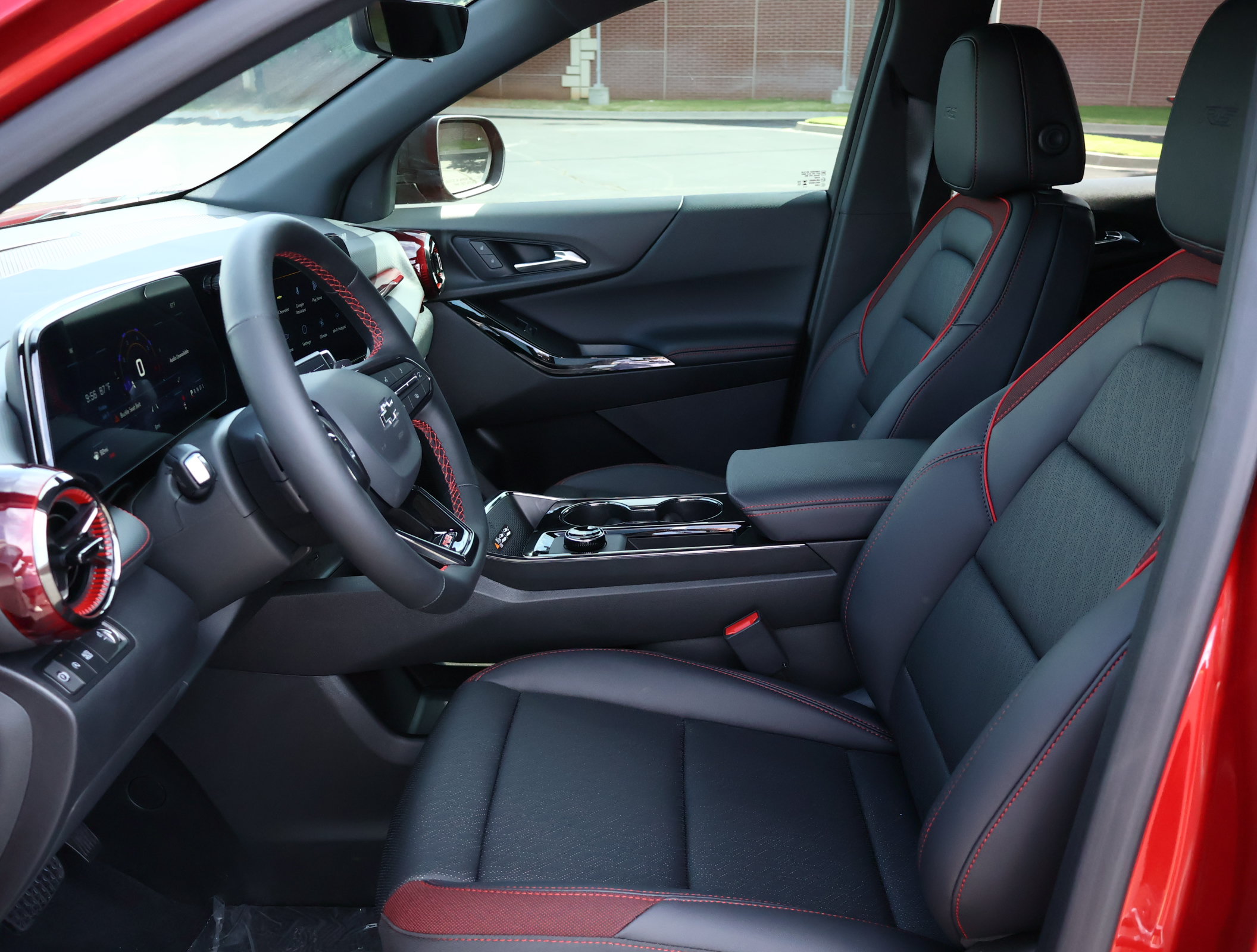 New 2027 Chevrolet Equinox RS w/ Safety and Technology Package FWD image 11