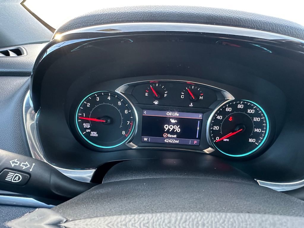 Used 2023 Chevrolet Traverse LT w/ LPO, Cargo Package image 13