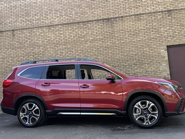 Used 2023 Subaru Ascent Limited AWD/4WD image 4