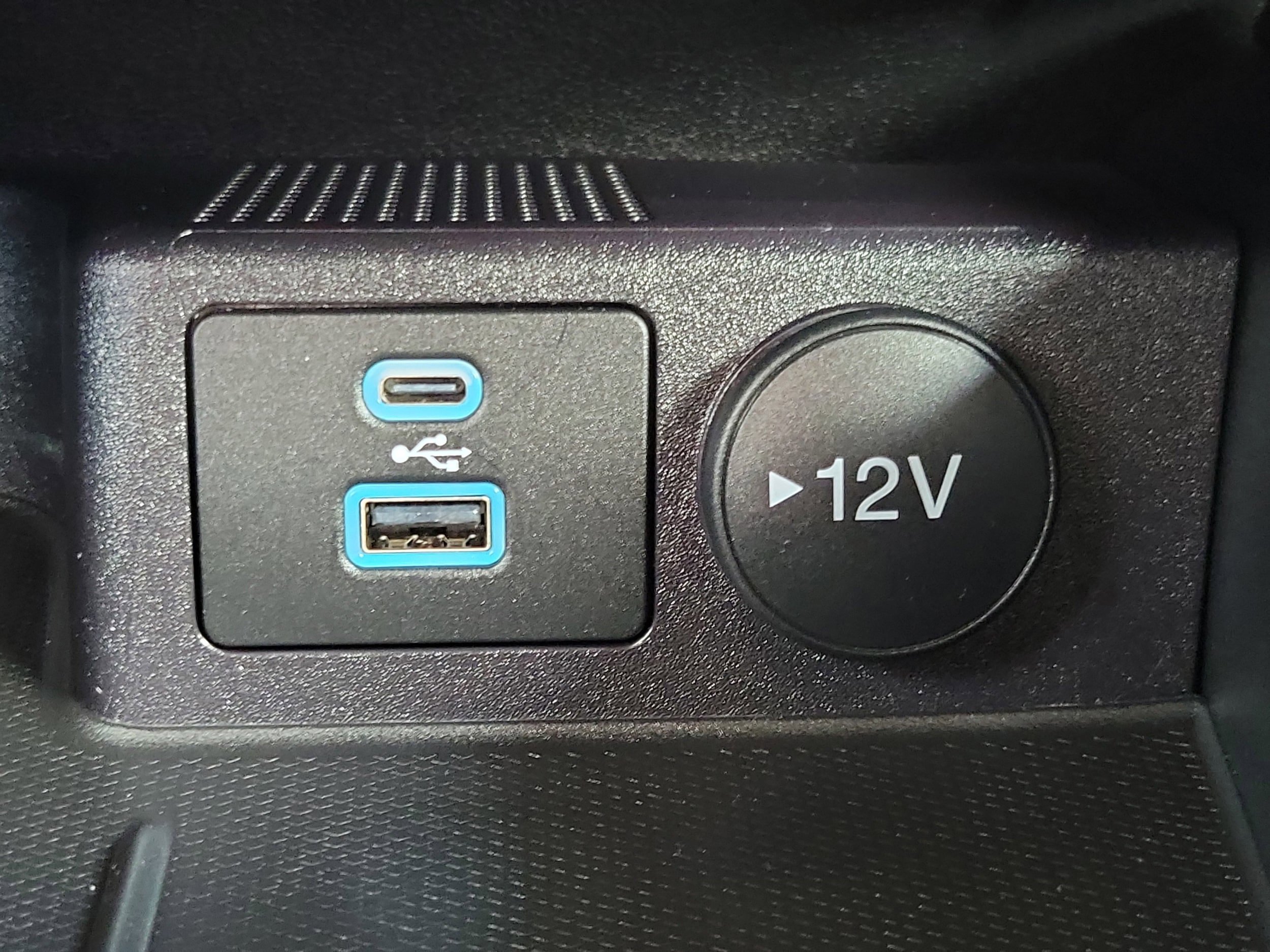 Used 2023 Ford Escape Active w/ Tech Pack #1 AWD/4WD image 30