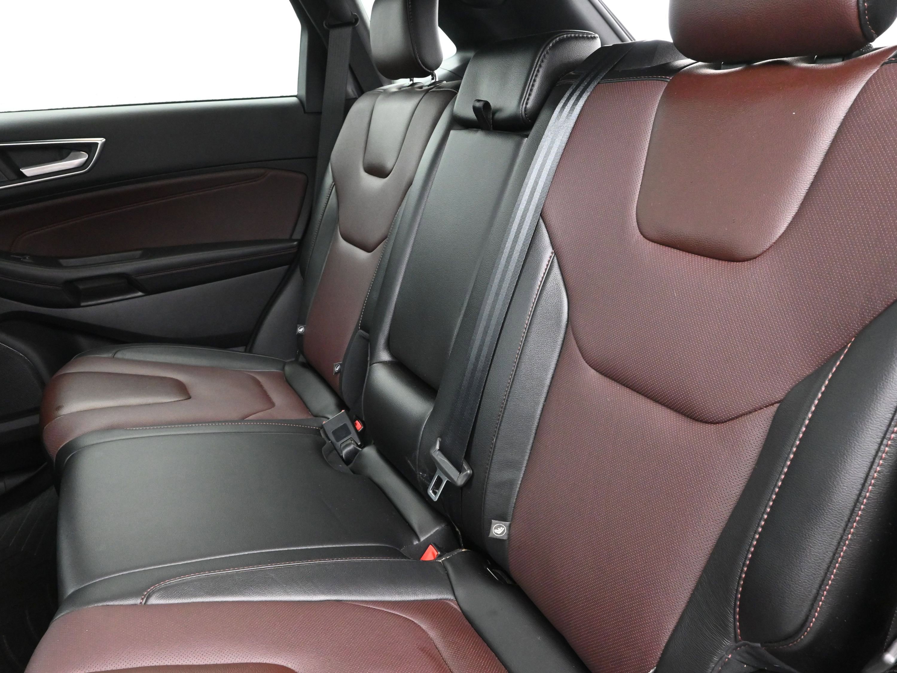 Used 2021 Ford Edge Titanium w/ Equipment Group 301A image 22