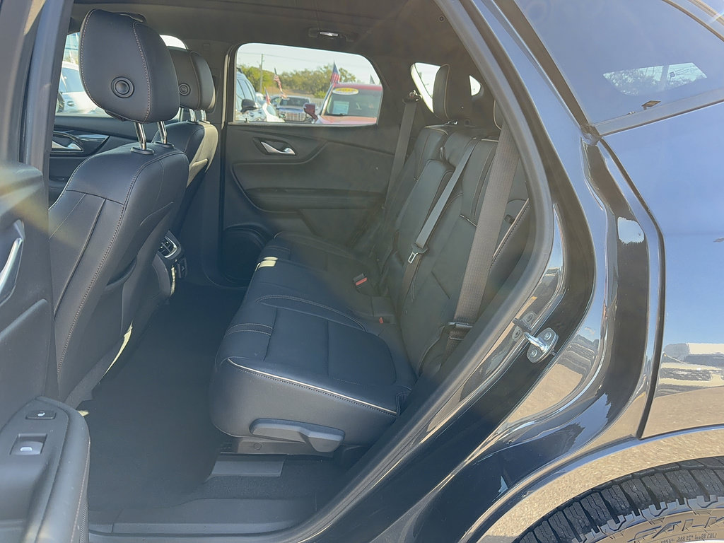 Used 2022 Chevrolet Blazer Premier w/ Enhanced Convenience Package FWD image 13