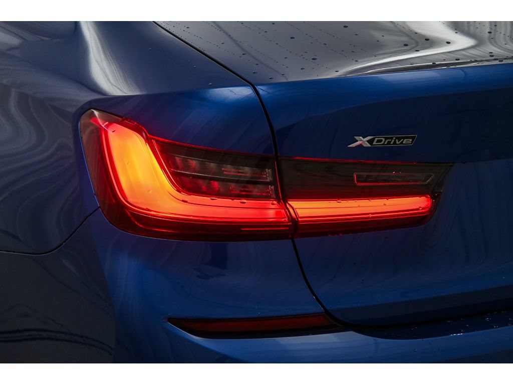 Used 2019 BMW 330i xDrive Sedan w/ M Sport Package AWD/4WD image 26