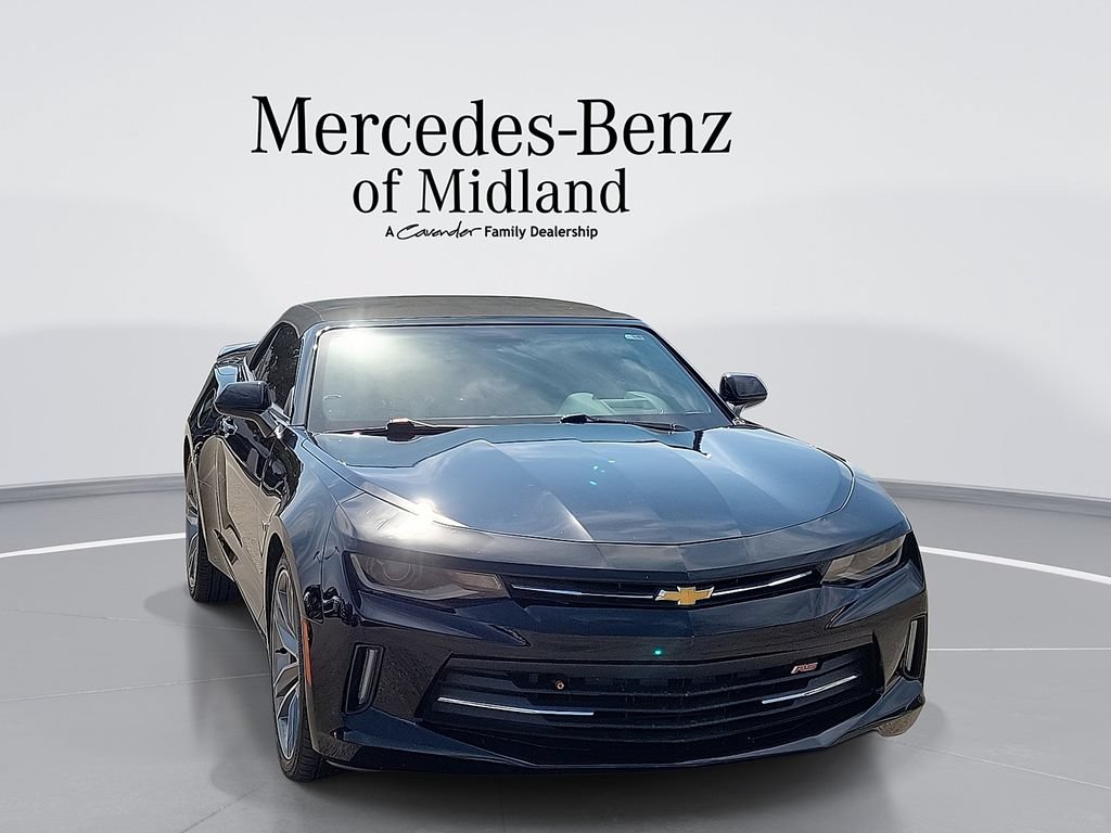 Used 2018 Chevrolet Camaro LT RWD image 1