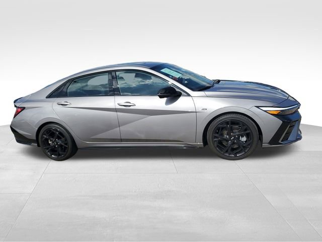 Used 2024 Hyundai Elantra N Line FWD image 3