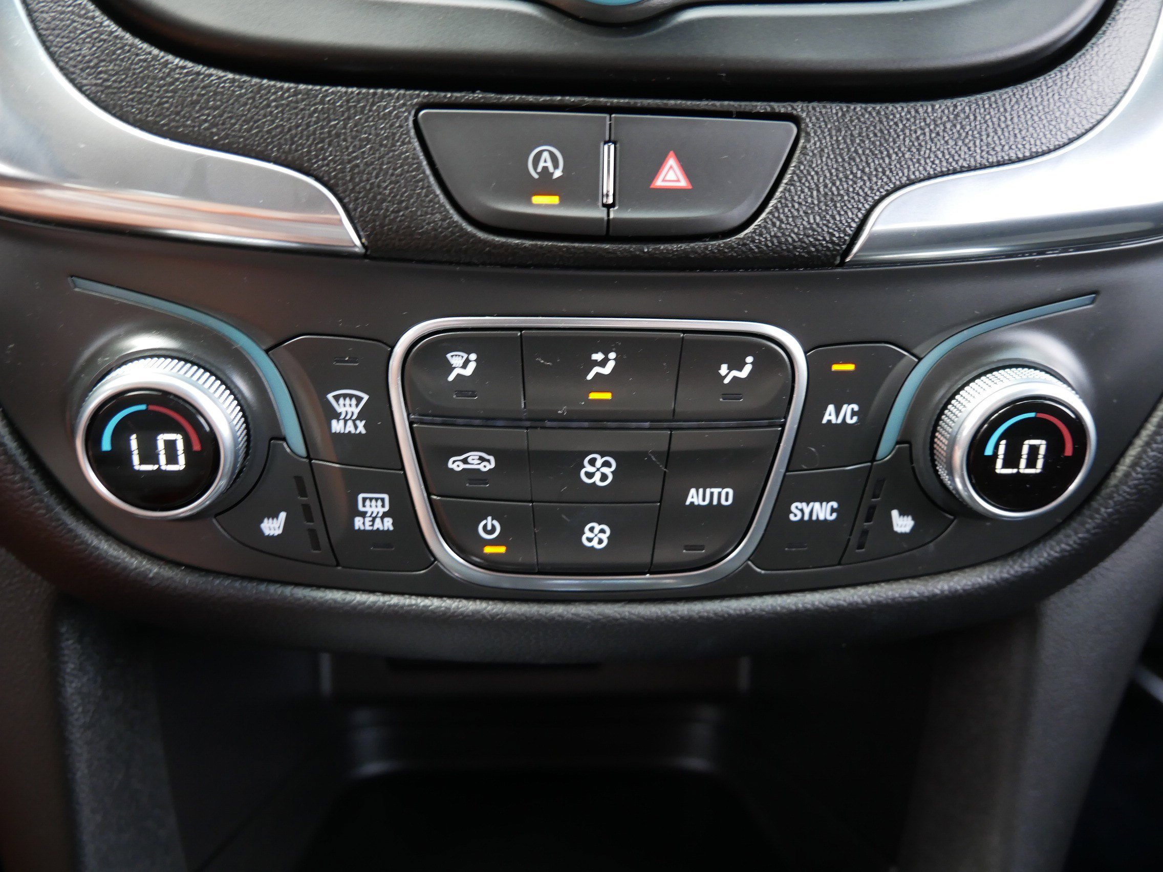 Used 2024 Chevrolet Equinox LT image 23