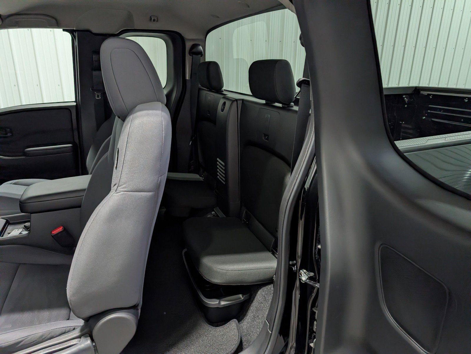 Used 2025 Nissan Frontier S image 10