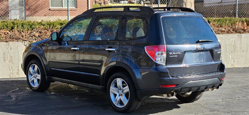 Used 2010 Subaru Forester 2.5X Premium w/ Rugged Pkg 1C image 3