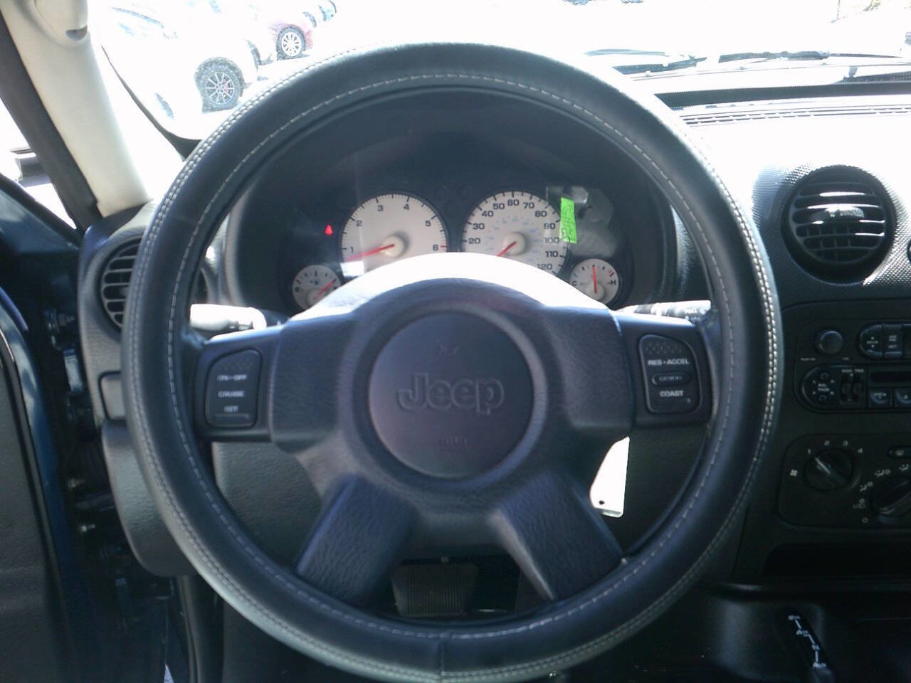 Used 2004 Jeep Liberty Sport w/ PWR Convenience Group AWD/4WD image 17