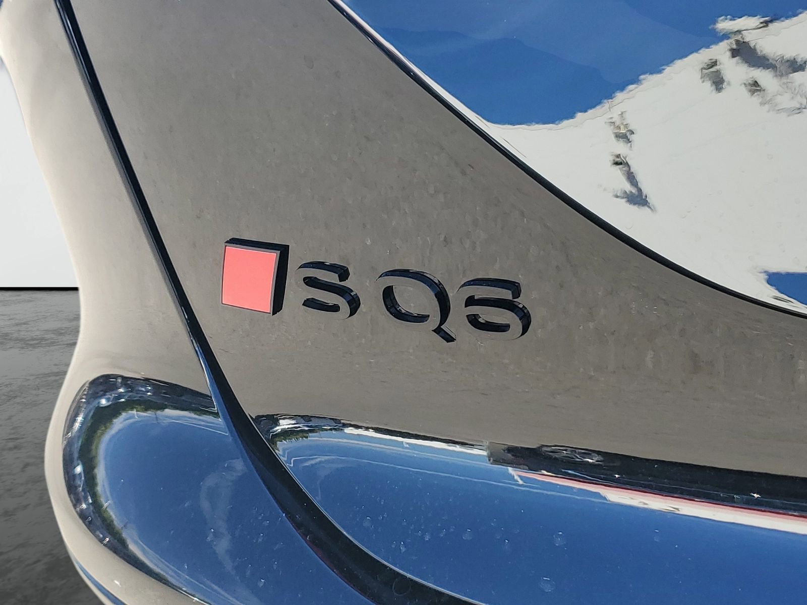 New 2025 Audi SQ6 e-tron Premium Plus image 7