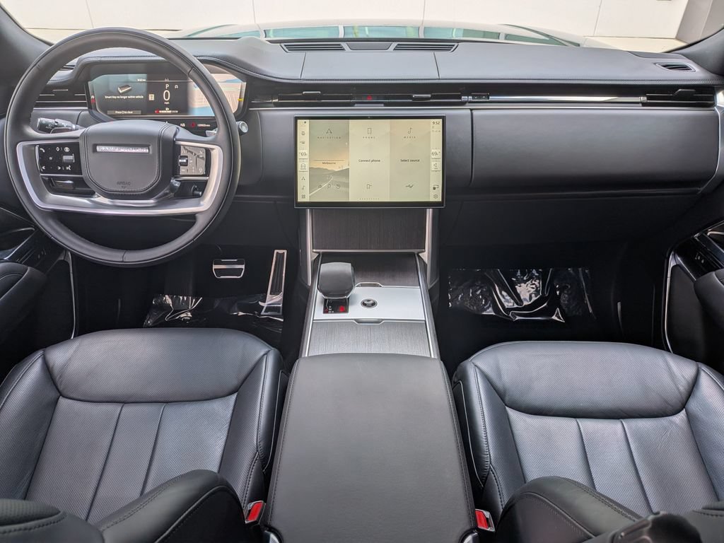 Certified 2024 Land Rover Range Rover Long Wheelbase SE AWD/4WD image 15