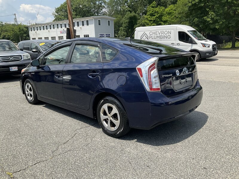 Used 2013 Toyota Prius Three w/ Solar Roof Pkg FWD image 7