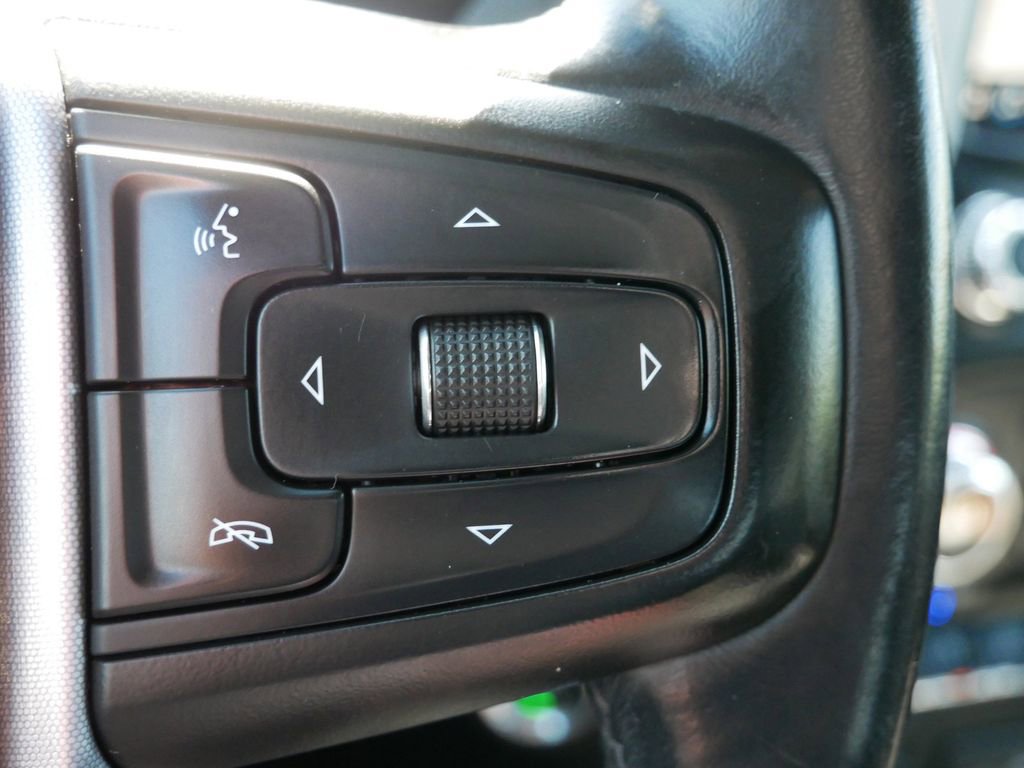 Used 2019 GMC Sierra 1500 SLT w/ SLT Premium Plus Package AWD/4WD image 32