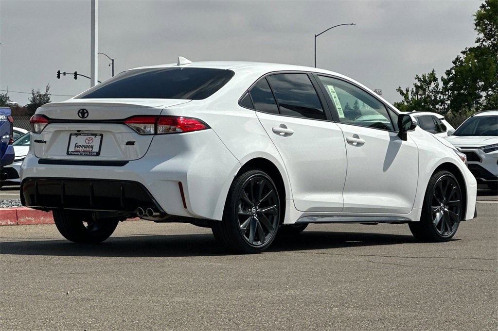 New 2026 Toyota Corolla SE image 4