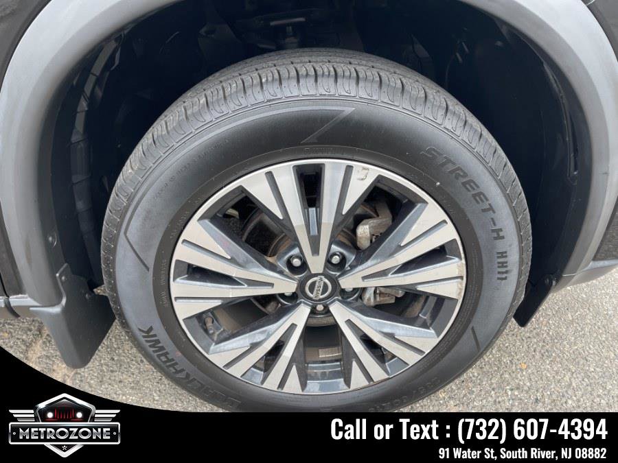 Used 2021 Nissan Rogue SV image 27