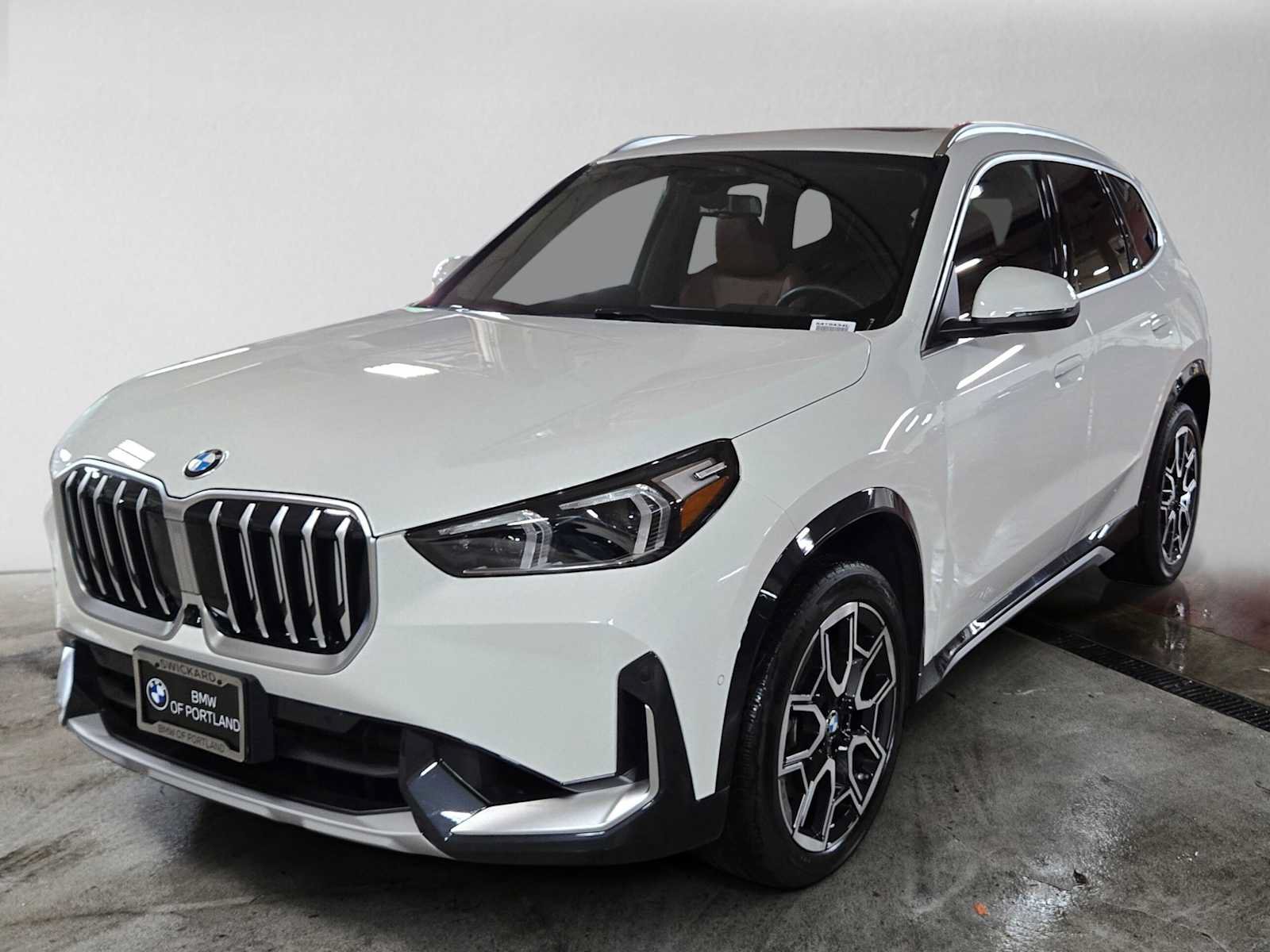Used 2026 BMW X1 xDrive28i w/ Technology Package AWD/4WD image 8