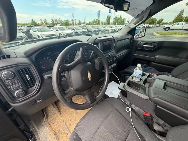 Used 2019 Chevrolet Silverado 1500 Custom w/ Custom Convenience Package AWD/4WD image 20