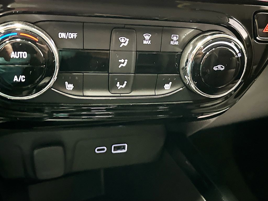 New 2026 Chevrolet Trax ACTIV FWD image 18