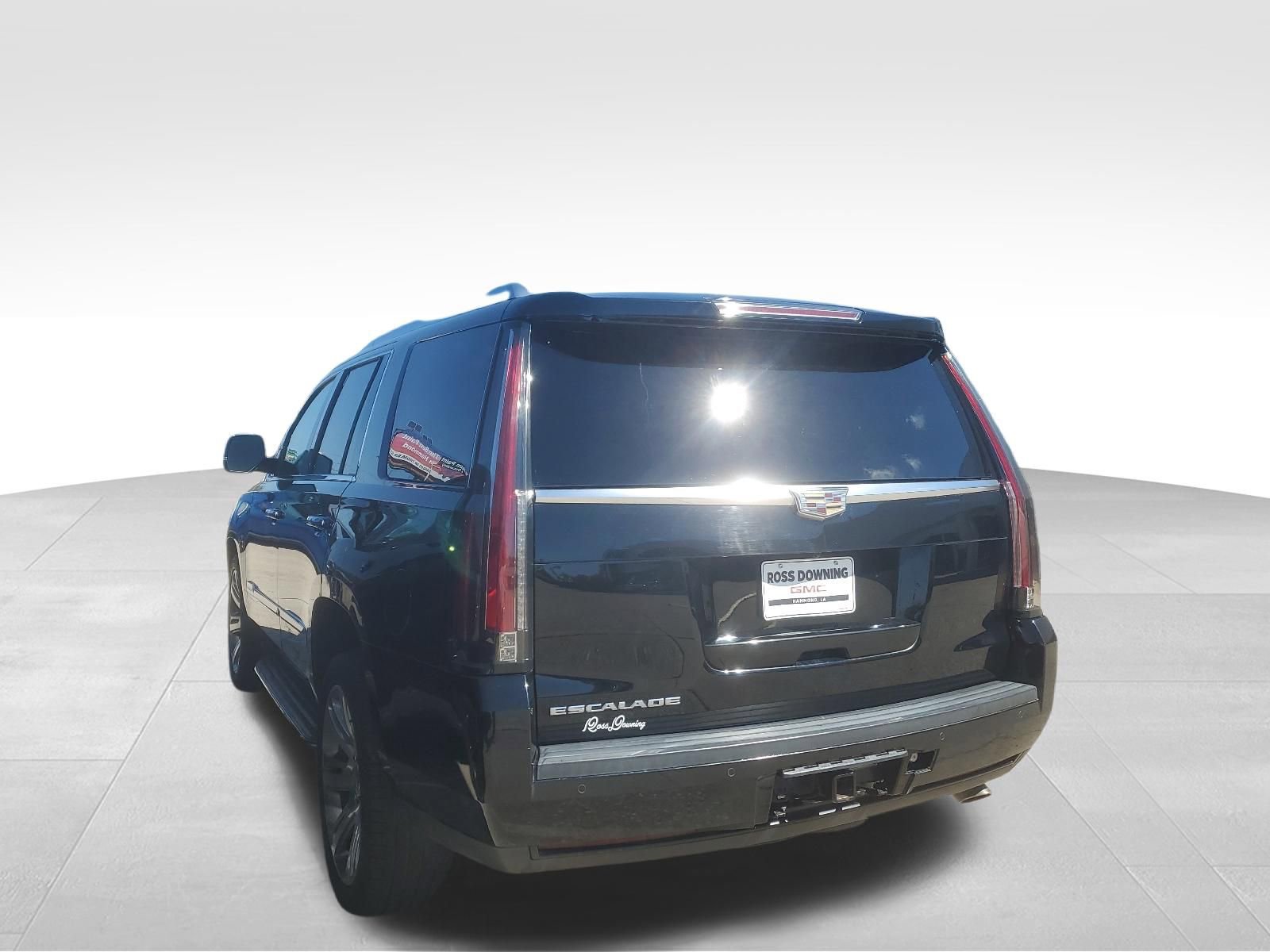 Used 2016 Cadillac Escalade Luxury image 6