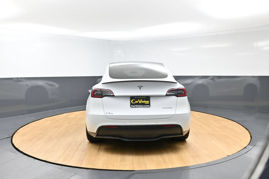Used 2021 Tesla Model Y Performance AWD/4WD image 3