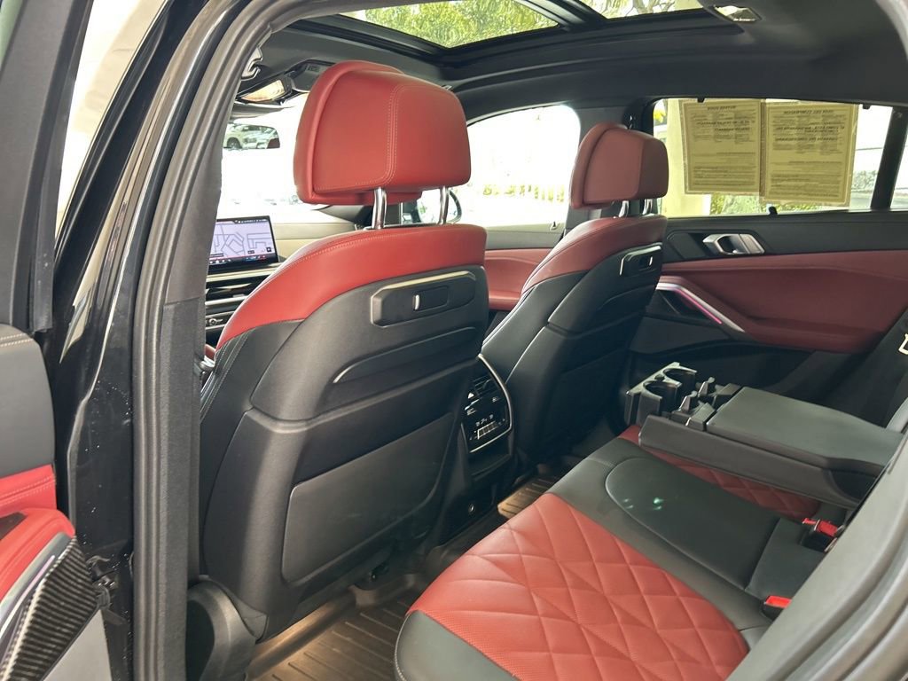 Used 2024 BMW X6 M60i image 45