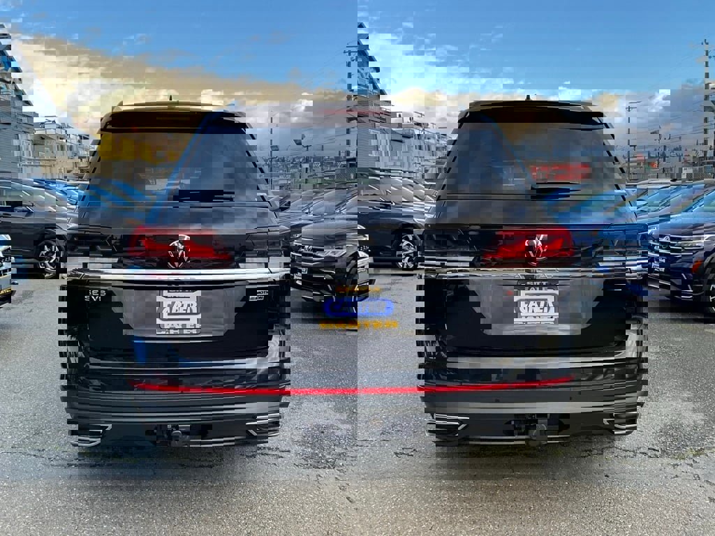 Used 2022 Volkswagen Atlas SE w/ Panoramic Sunroof Package image 7