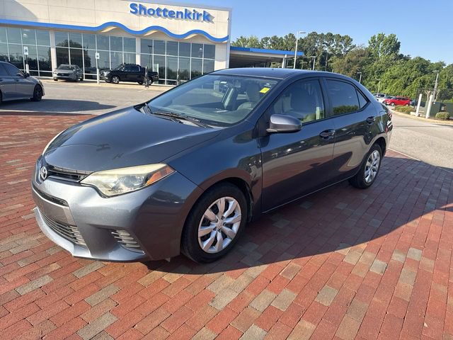 Used 2015 Toyota Corolla LE FWD image 4