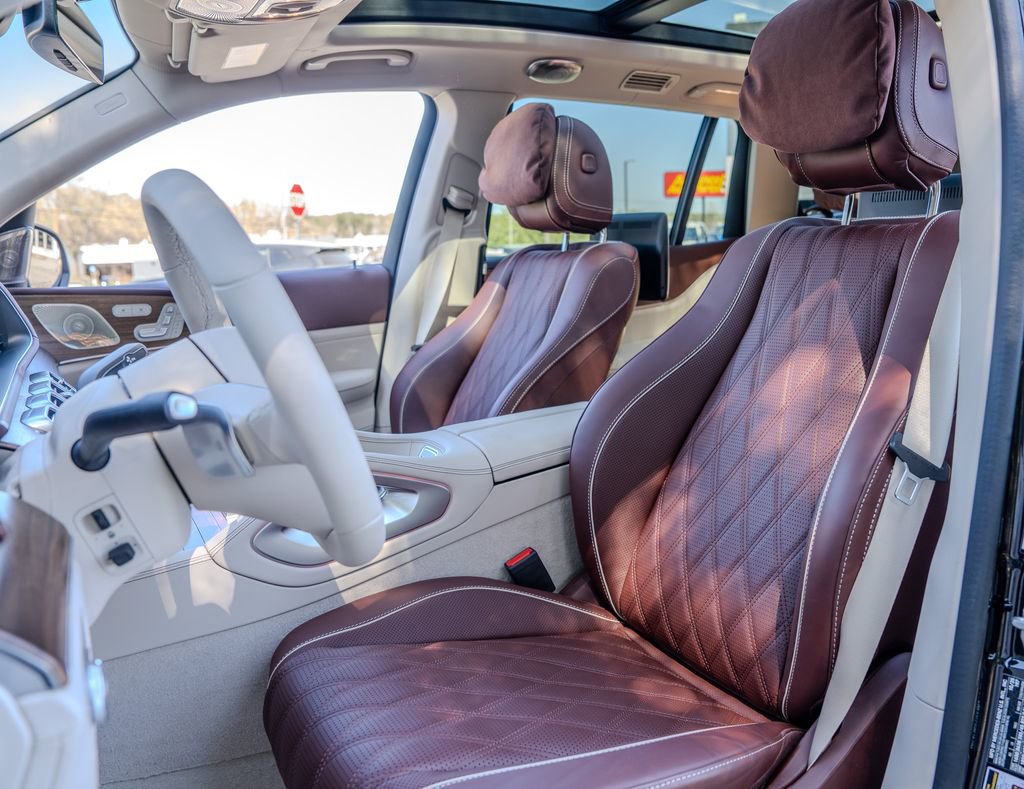 Used 2026 Mercedes-Benz Maybach GLS 600 4MATIC image 19