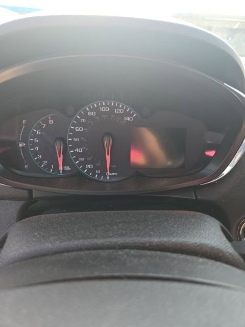 Used 2019 Chevrolet Trax LT w/ Redline Edition AWD/4WD image 9