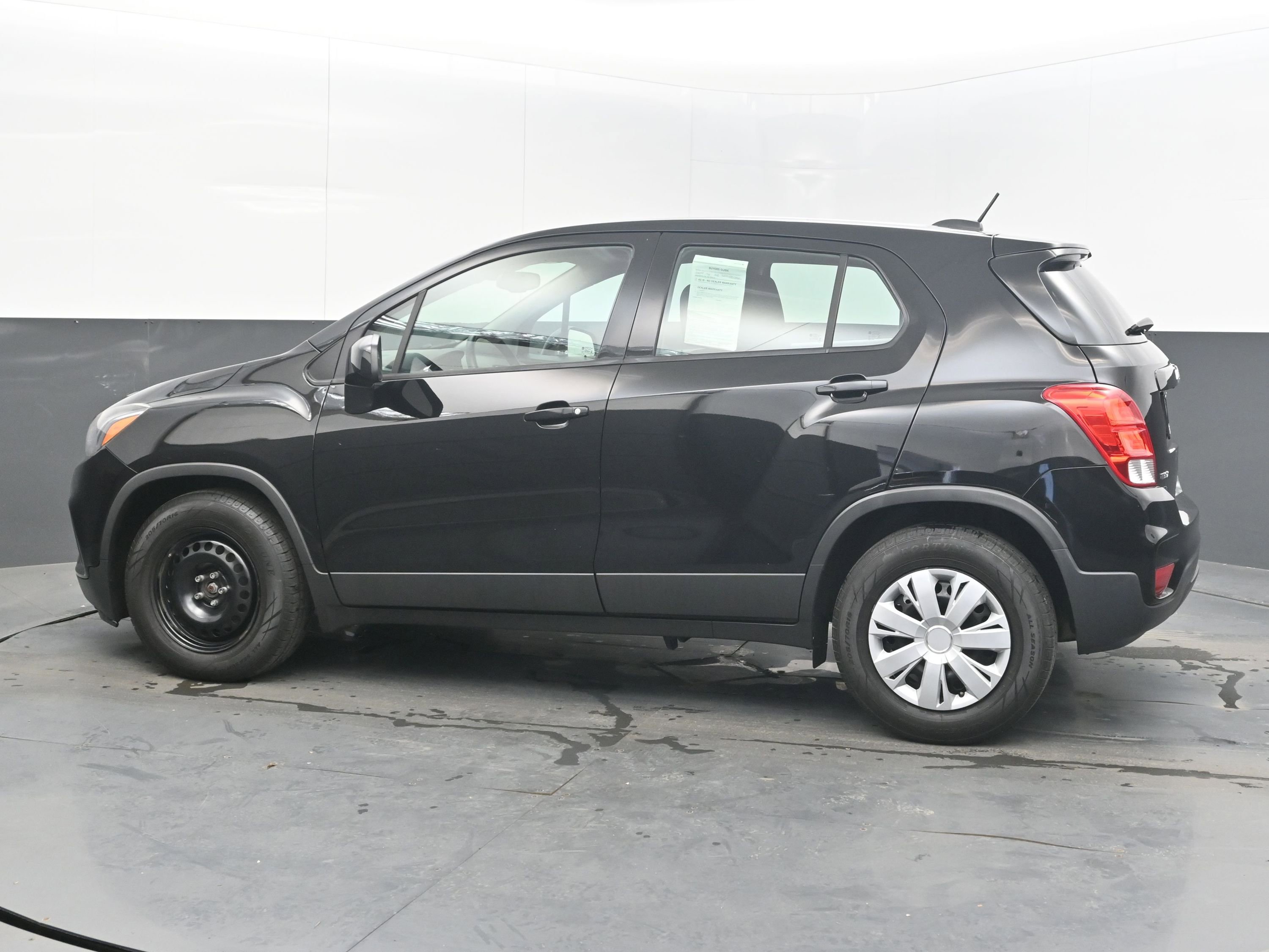 Used 2018 Chevrolet Trax LS image 5