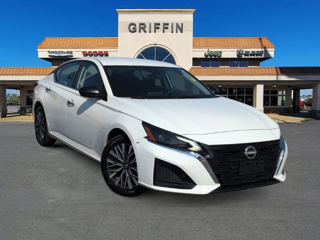 Used 2025 Nissan Altima 2.5 SV