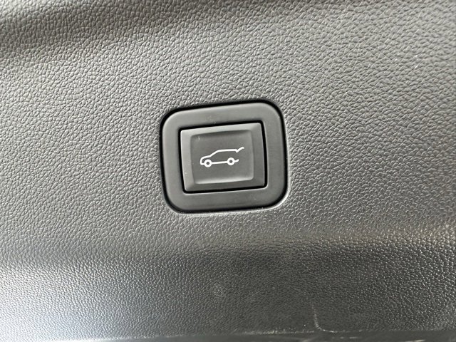 Certified 2024 Chevrolet Suburban LT image 23