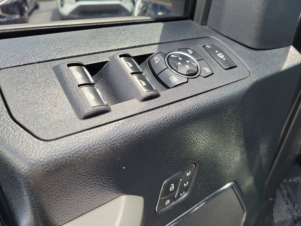 Used 2020 Ford F250 Lariat w/ Lariat Value Package AWD/4WD image 23