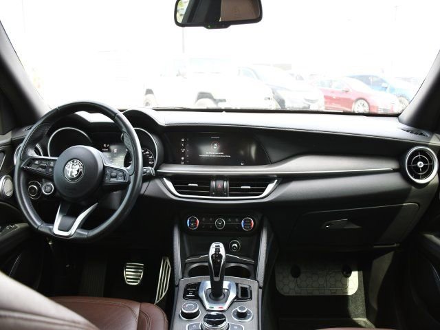 Used 2022 Alfa Romeo Stelvio Ti image 26